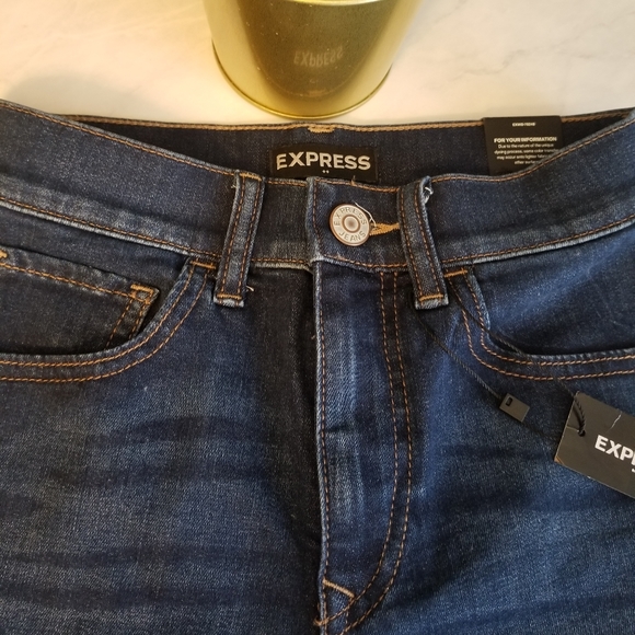 NWT Express jean shorts - Picture 4 of 5